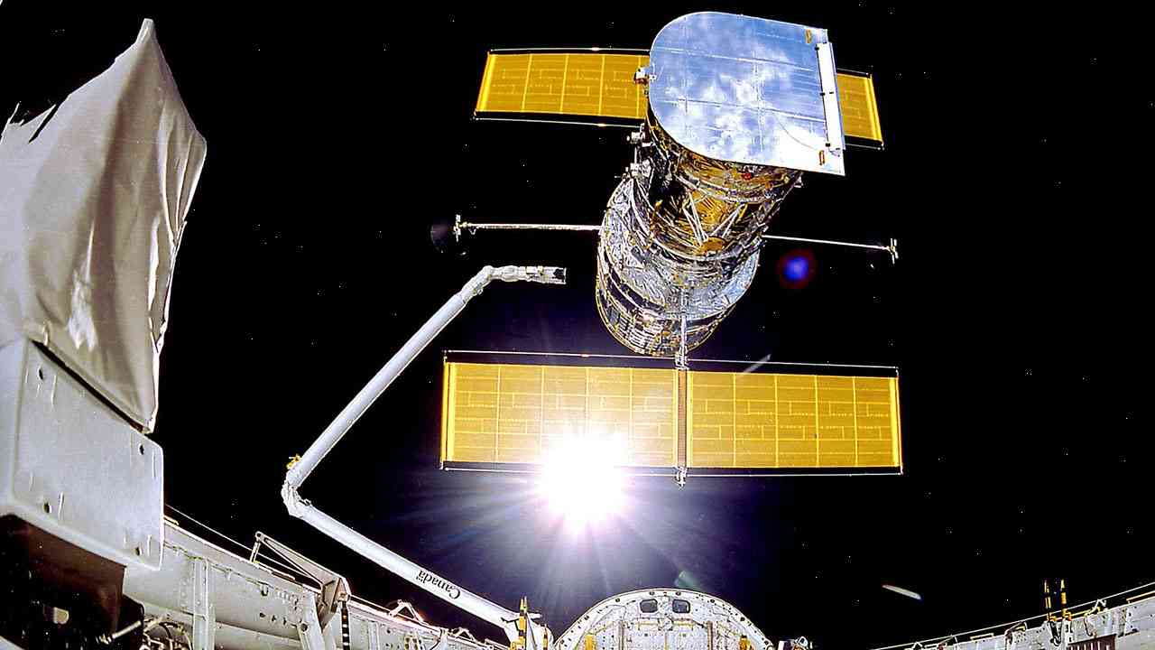 Hubble's light source isn't growing, and now it's losing data